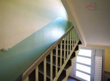 Treppenhaus-Eingangsbereich +++ATTRAKTIVE, HELLE 2-RWG MIT TAGESLICHTBAD INKL. DUSCHE U. PKW-STELLPL. IM BELIEBTEN ZWENKAU+++