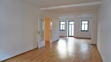 Wohnzimmer +++FRISCH RENOVIERT HOCHWERTIGE 4-RWG MIT BALKON, FUSSBDHZG, GESPACHTELTE W�NDE+++