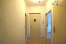 Flurbereich ATTRAKTIVE 2-RWG MIT BALKON U. HOBBYRAUM (DACHBODEN) IN GRNER U. BELIEBTER LAGE VON LPZ.-WAHREN