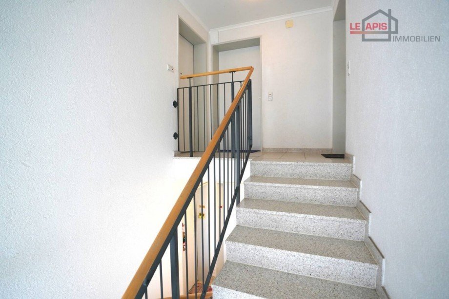 Zugang zur Wohnung Dachgeschosswohnung Leipzig / Paunsdorf