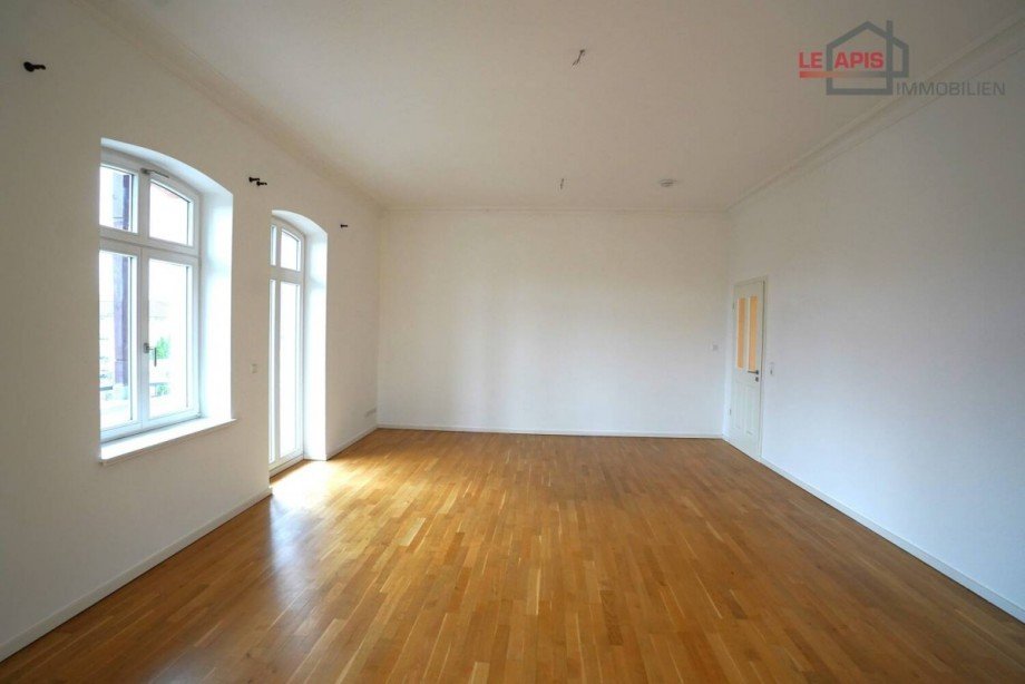 Wohnzimmer m. offener Kche Bild 3 Etagenwohnung Markkleeberg