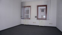 B�ro 2 +++NIEDLICHES B�RO IM PARTHE-CENTRUM- NUTZUNGS�NDERUNG AUF WOHNIMMOBILIE M�GLICH+++