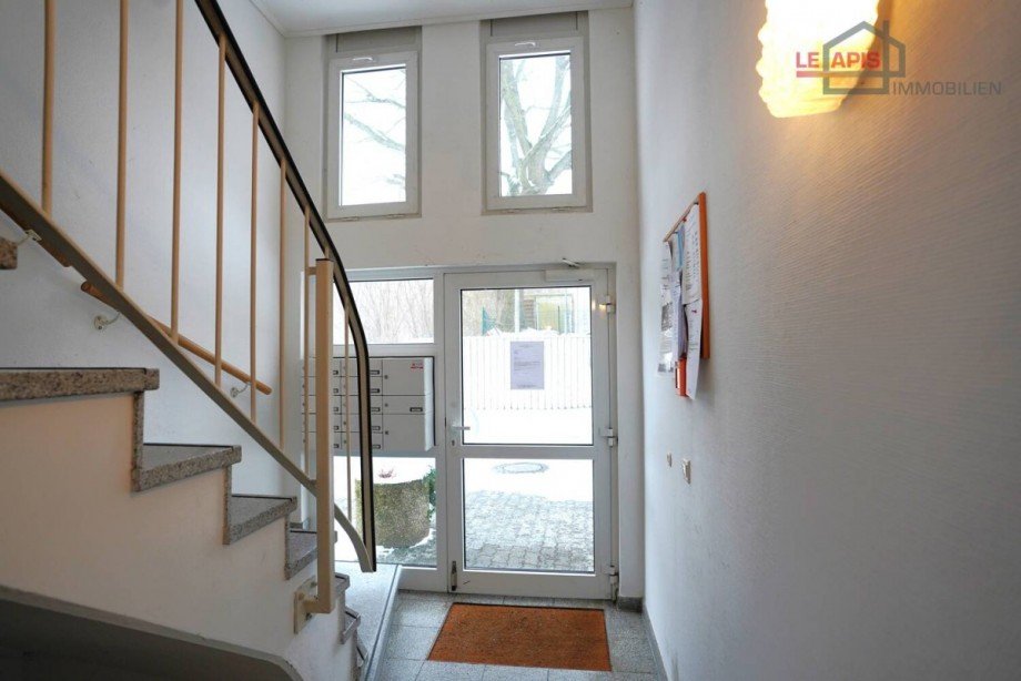 Eingangsbereich Treppenhaus Etagenwohnung Leipzig