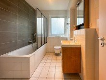Masterbad STILVOLLE 4-RWG IN BAD GODESBERG MIT EBK, BALKON, AR,  U. PARKETT