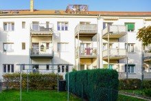 DSC00035 ATTRAKTIVE 2-RWG MIT BALKON IN GRNER LAGE VON LPZ.-WAHREN