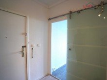 Zugang zur K�che v. Flurbereich +++ATTRAKTIVE, HELLE 2-RWG MIT TAGESLICHTBAD INKL. DUSCHE U. PKW-STELLPL. IM BELIEBTEN ZWENKAU+++