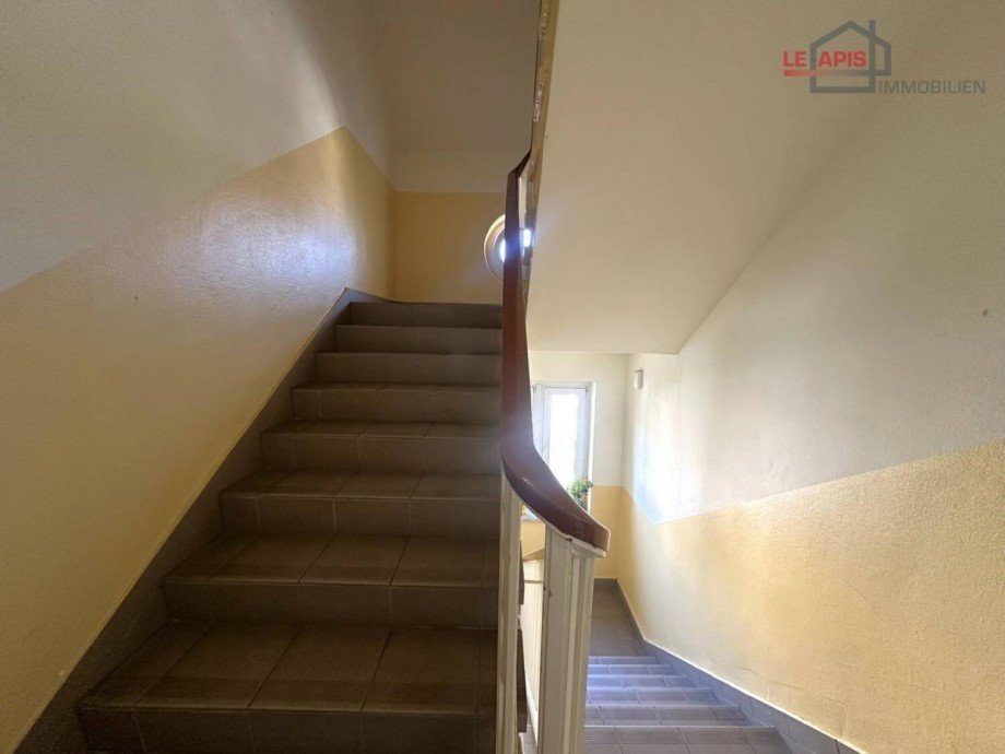 Treppenhaus Etagenwohnung B�hlen