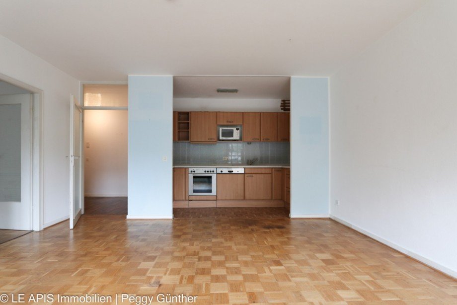 Wohnzimmer mit offener K�che Etagenwohnung Hilden / Kalstert