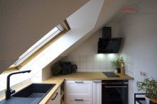 K�che mit EBK v. Mieter Bild 3 +++ SCHICKE 2-RAUM-DG-ETW M. DACHTERRASSE (S�DSEITE) U. TAGESLICHTBAD UNWEIT D. MARIANNENPARKS +++
