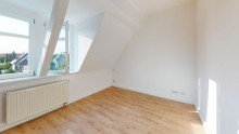 Schlafzimmer Bild 1 RESERVIERT+++ERSTBEZUG NACH SANIERUNG - TOLLE, LICHTDURCHFLUTETE DG- 2.5-RWG+++