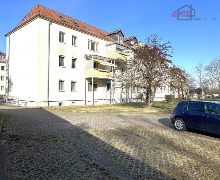 Hausansicht hinten B�hlen Etagenwohnung GEM�TLICHE, RENOVIERTE 4-RWG IM CHARMANTEN B�HLEN M. SEPARATER K�CHE, TAGELICHTBAD U. PKW-STELLPL.