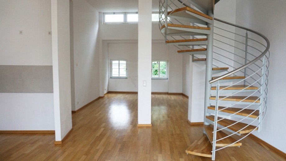 Wohnzimmer m.offener Kche Dachgeschosswohnung Leipzig / Lindenau