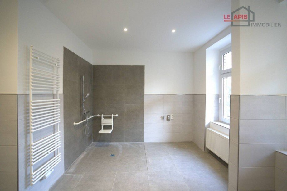 Tageslichtbad Bild 3 Erdgeschosswohnung Leipzig