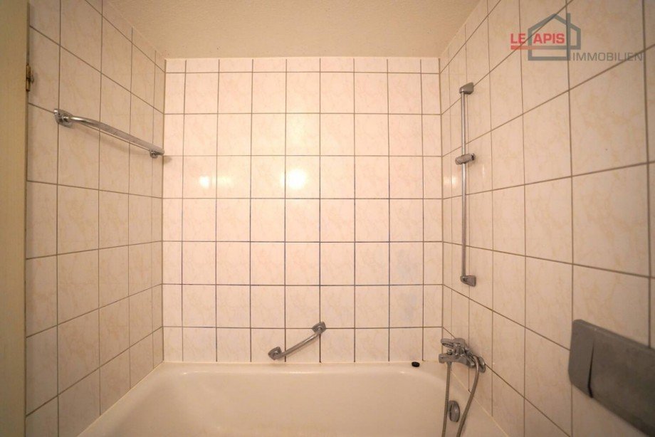 Bad Bild 2 Dachgeschosswohnung Leipzig / Paunsdorf