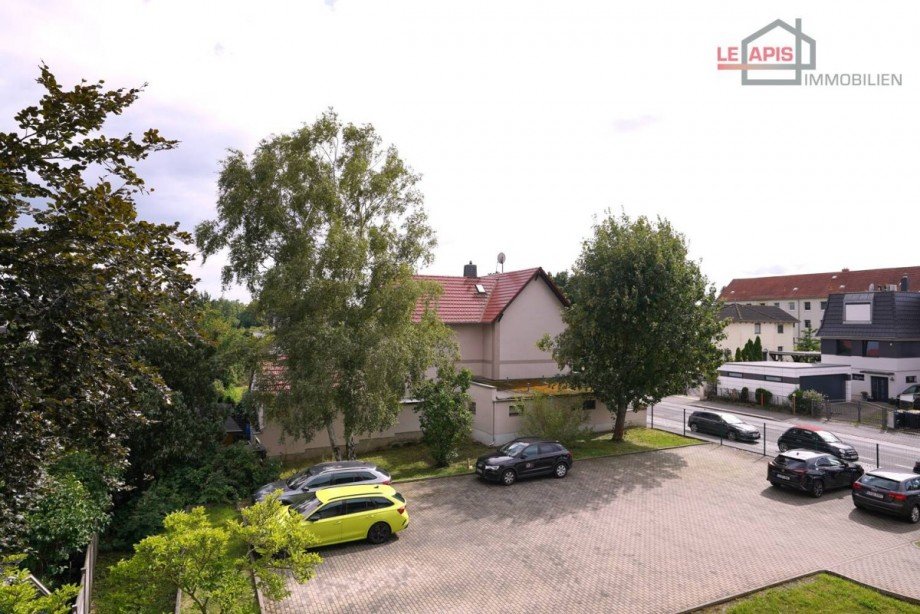 Stellpl�tze Hof- Gartenbereich Etagenwohnung Markkleeberg