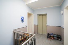 Treppenhaus +++RUHIG GELEGENE 2-R-DGWG M. GR. BALKON, AR, PARKETT U. TAGESLICHTBAD IM BELIEBTEN GOHLIS+++