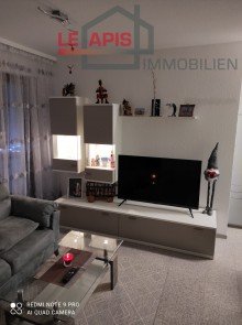 neuwertige Schrankwand +++HOCHW. SAN. LUXUSAPP. M. GRANIT, LOGGIA SEP. K�CHE M.GESCHIRRSP. UND MOD. BAD IN TOLLER LAGE+++