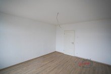 Schlafzimmer Tolle 3-RWG mit Balkon und Tageslichtbad mit Dusche UND Badewanne!