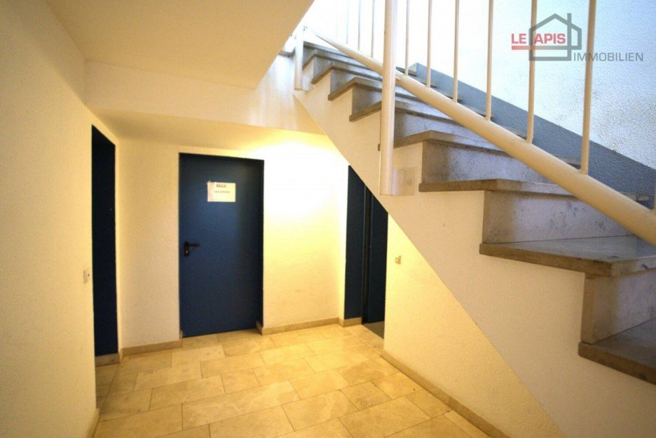 Treppenhaus Zugang zum Kellerbereich Etagenwohnung Leipzig