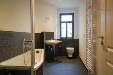 Masterbad Musterbild aus 2.OG +++SCH�NE 3- RWG MIT BALKON, PARKETT U.TAGESLICHTBAD IN LEIPZIG- LINDENAU+++