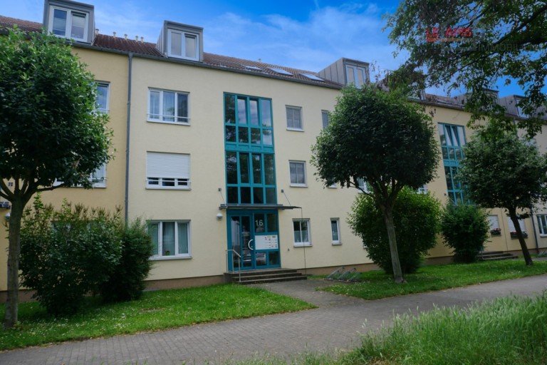 Aussenansicht Leipzig / Lausen Dachgeschosswohnung +++2-DG-WG M. LOGGIA, AR.UND BAD MIT WANNE IM BELIEBETEN LEIPZIG-LAUSEN SUCHT NEUEN MIETER+++