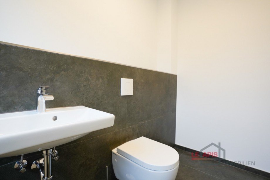 G�ste-WC Einfamilienhaus Leipzig / Holzhausen