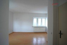 Schlafzimmer Bild 3 ATTRAKTIVE 2-RWG MIT BALKON U. HOBBYRAUM (DACHBODEN) IN GRNER U. BELIEBTER LAGE VON LPZ.-WAHREN