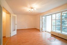 Wohnzimmer +++ATTRAKTIVE 2-RWG IM 1.OG MIT BALKON, AR U. TAGESLICHTBAD IM BELIEBTEN RTCHEN HOHENHEIDA+++