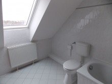 Masterbad 3-Raum-DG-Wohnung mit Charme inmitten der S�dvorstadt