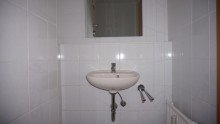 WC mit Handwaschbecken +++NIEDLICHES BRO IM PARTHE-CENTRUM- NUTZUNGSNDERUNG AUF WOHNIMMOBILIE MGLICH+++
