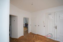 Diele / Flur +++EINE GANZE ETAGE IN EINER VILLA IN EUTRITZSCH-TOP-AUSTATTUNG, 2 B�DER, PARKETT+++