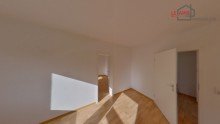 Wohnzimmer +++ERSTBEZUG N. MODERNISIERUNG +++TOLLE 2-RWG MIT NEUEM LAMINATB�DEN IM BELIEBTEN TORGAU+++