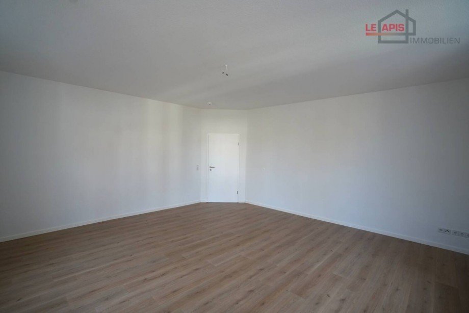 Wohnzimmer Bild 2 Etagenwohnung Leipzig