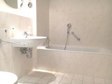 Masterbad TOLLE, FRISCH RENOVIERTE 2-RWG M. EBK, AR U. BALKON IN BELIEBTER, GRNER LAGE V. LEIPZIG-LINDENTHAL