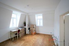 Wohnen +++EINE GANZE ETAGE IN EINER VILLA IN EUTRITZSCH-TOP-AUSTATTUNG, 2 B�DER, PARKETT+++