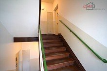 Zugang zum Dachbodenraum ATTRAKTIVE 2-RWG MIT BALKON U. HOBBYRAUM (DACHBODEN) IN GRNER U. BELIEBTER LAGE VON LPZ.-WAHREN