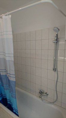 Badewanne mit Dusche - Kopie +++SCHNE HELLE 2-RW IM 1.OG MIT TAGESLICHTBAD LPZ.-KLEINZSCH./ PLAGWITZ- HOCHWERTIG RENOVIERT UND MBLIERT+++