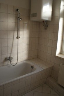 Bad HH 1 +++SCHNE HELLE 2-RW IM 1.OG MIT TAGESLICHTBAD LPZ.-KLEINZSCH./ PLAGWITZ- HOCHWERTIG RENOVIERT UND MBLIERT+++