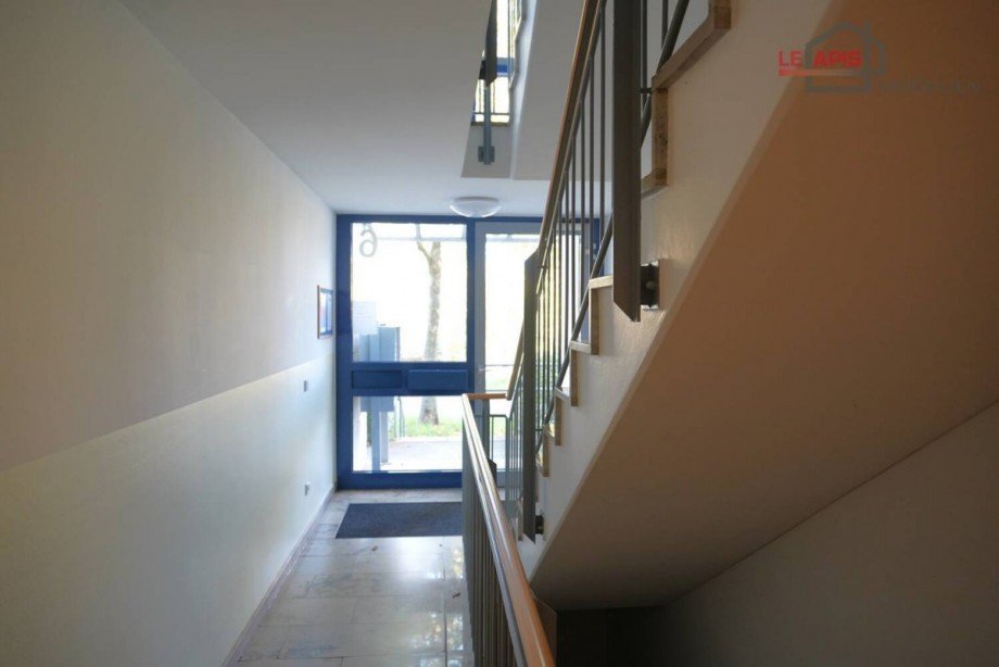 Treppenhaus Dachgeschosswohnung Leipzig/ Lausen