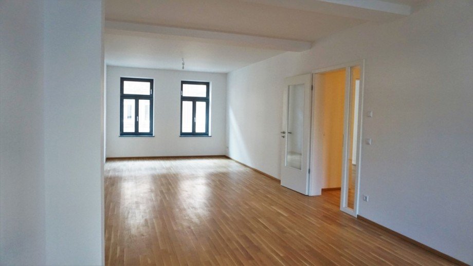 Wohnzimmer Etagenwohnung Leipzig / Altlindenau