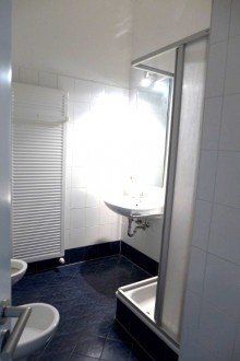 Masterbad +++TOLLE MODERNISIERTE 2-R- EG-WG  IM BACHVIERTEL MIT TOLLER AUSSTATTUNG+++