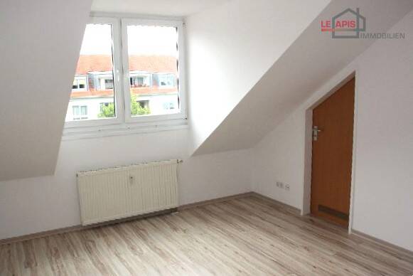 Schlafzimmer Bild 2 Dachgeschosswohnung Leipzig-Lausen