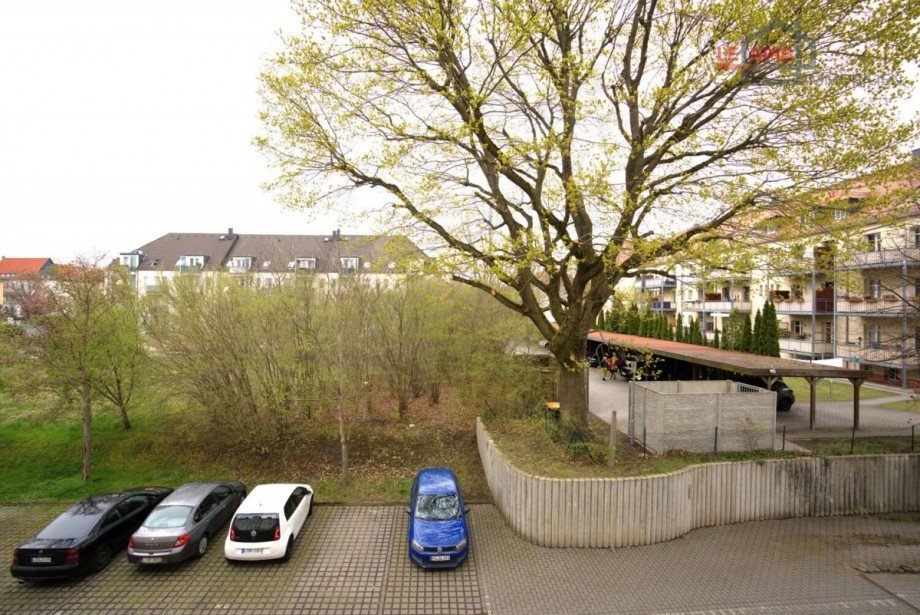 Gartenbereich-PKW-Stellpl�tze Etagenwohnung Leipzig