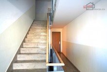 Treppenhaus Bild 2 SCHICKE DG-3-RWG MIT BALKON, EBK, BAD UND TG-STELLPL. IM BELIEBTEN STADTTEIL LEIPZIG-LAUSEN