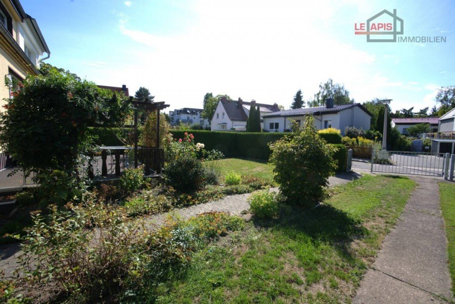 Gartenbereich vorn Doppelhaush�lfte Leipzig