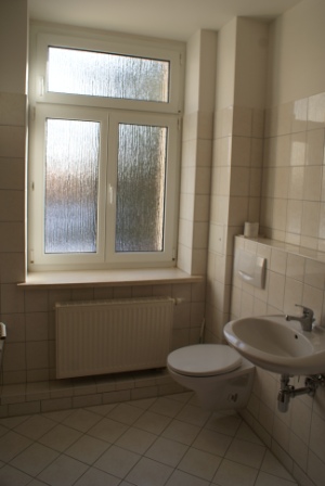 Bad HH Etagenwohnung Leipzig / Kleinzschocher