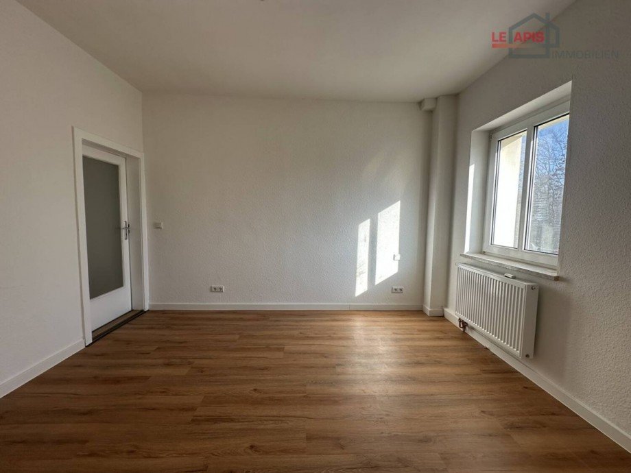 Zimmer 4 Bild 2 Etagenwohnung B�hlen