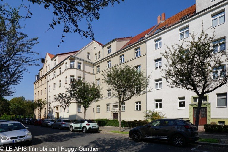 Aussenansicht Leipzig / Anger-Crottendorf - Anger-Crottendorf Etagenwohnung +++ CHARMANTE 3-RWG MIT TOLLER AUSTATTUNG INKL. BALKON IM SCHNEN STADTTEIL LPZ.-ANGER-CROTTENDORF+++