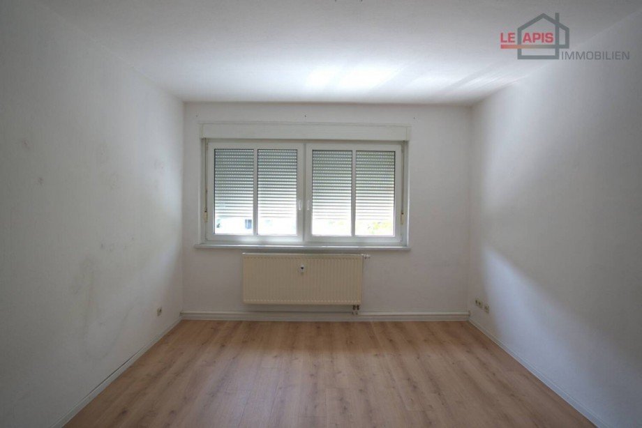 Zimmer 2 Bild 3 Etagenwohnung Borna