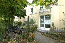Hauseingangsbereich GEM�TLICHE, RUHIG GELEGENE 2-RWG M. EBK, BK, AR U. PKW-STELLPLATZ IN BEGEHRTER LAGE V. LINDENTHAL